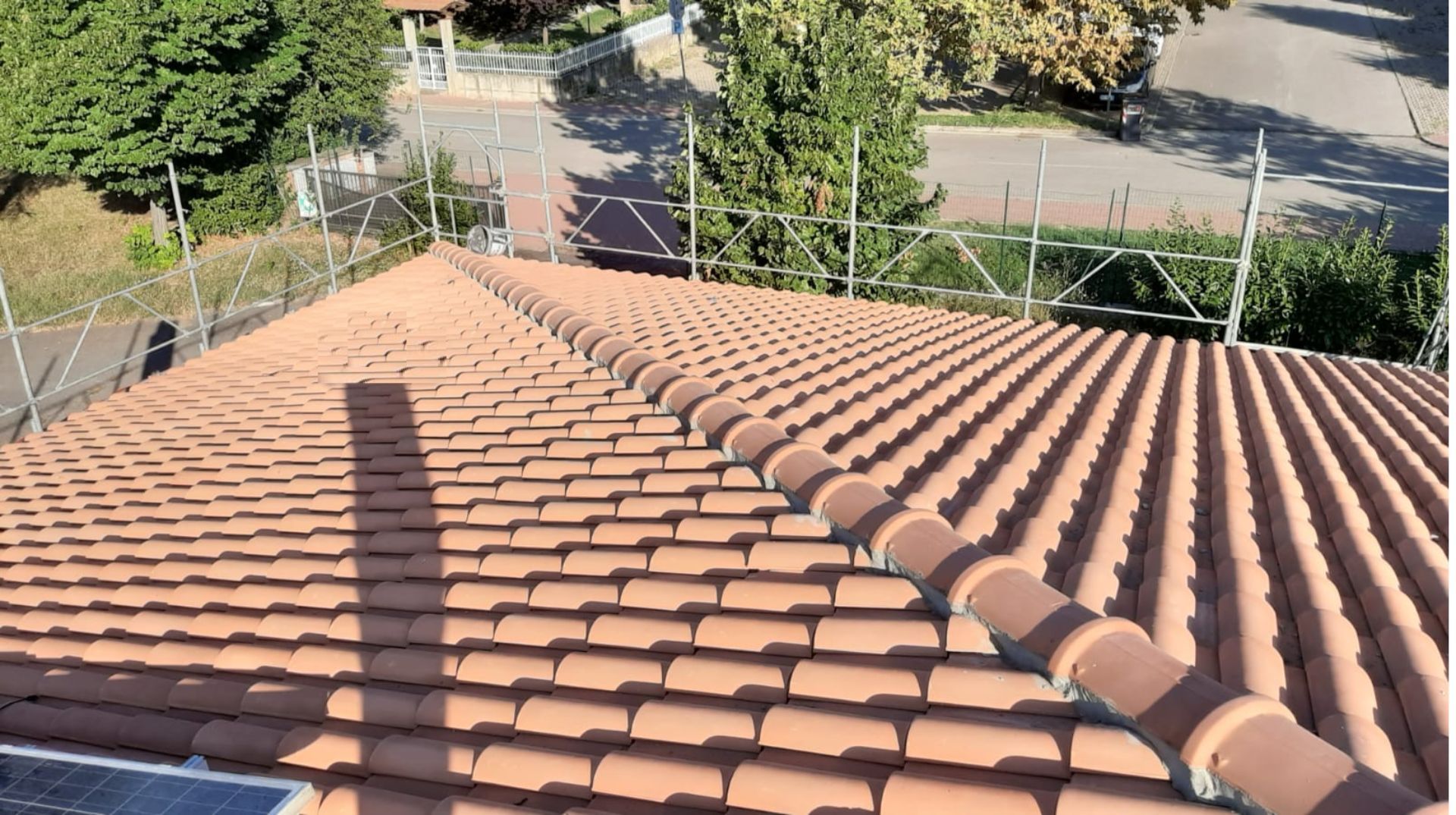 Copertura in tegole realizzata da Forlì Coperture